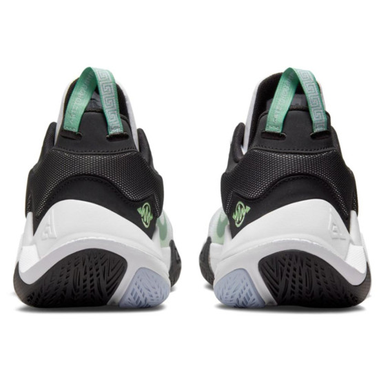 Nike Giannis Immortality 2 Nike Giannis Immortality 2